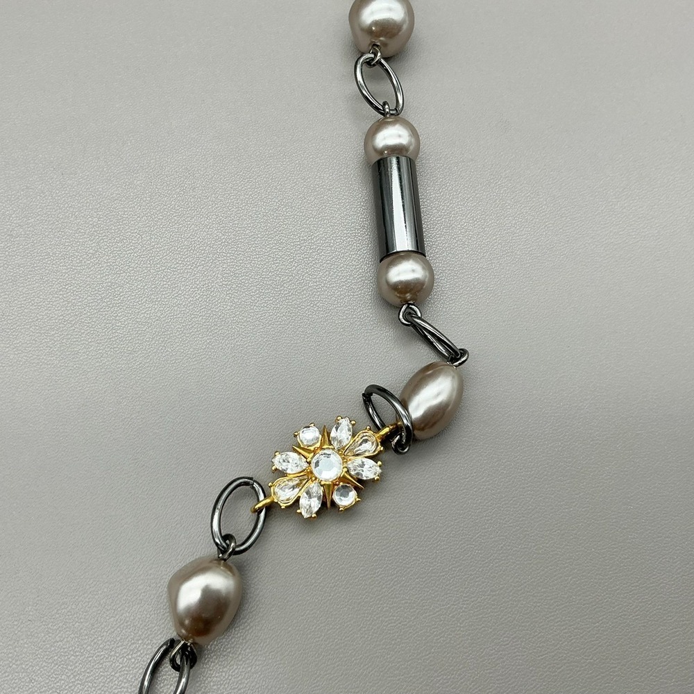 Lia Sophia Gunmetal Faux Pearl Crystal Floral Station Necklace Retired 28 Inch - Picture 5 of 9